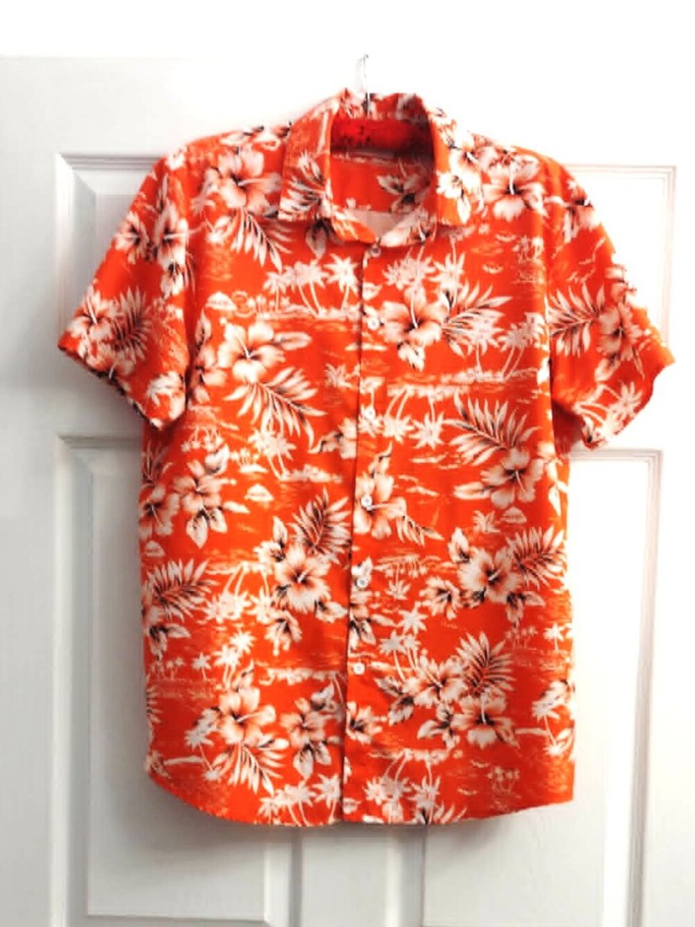 Dress For Adventure Men’s Hawaiian Button Down Shirt Size M
